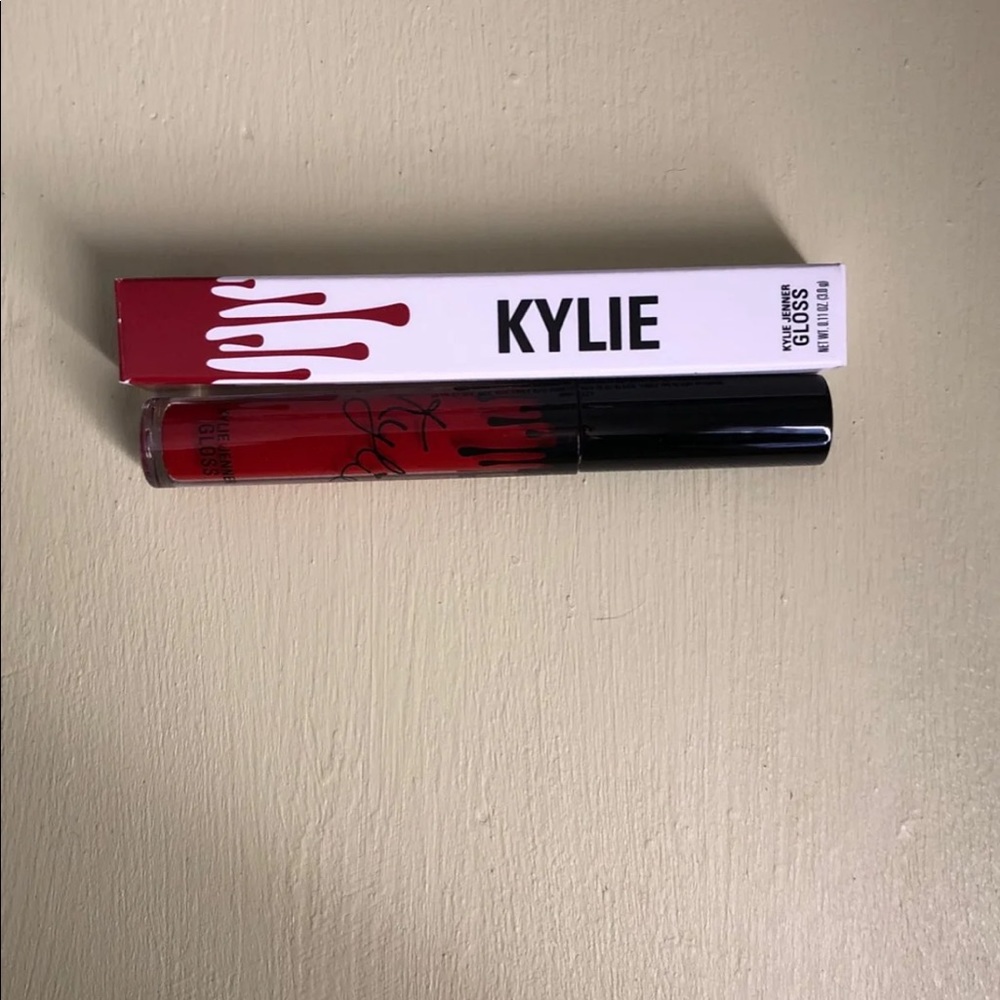 Kylie Cosmetics Naughty Gloss